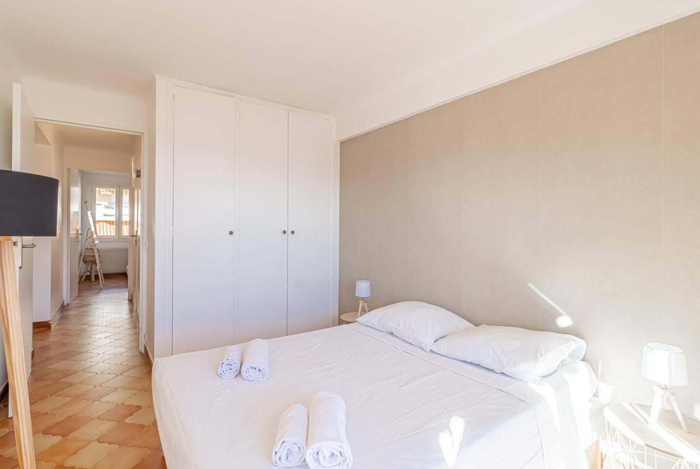 Spacious T3 Near The And Station Holiday home *